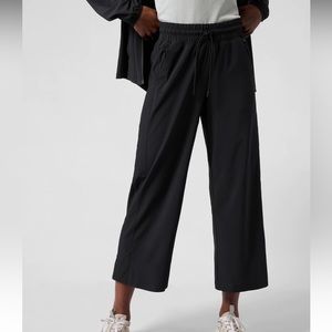 ATHLETA Avenue Wide Leg Crop Pant